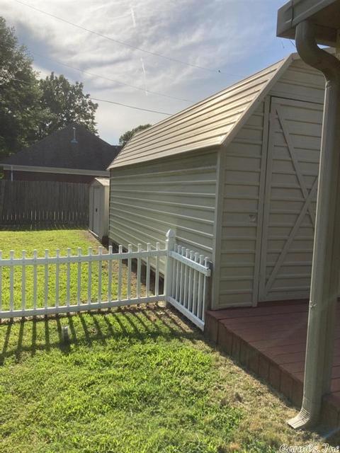605 N Holly St, Beebe, AR 72012 photo 9