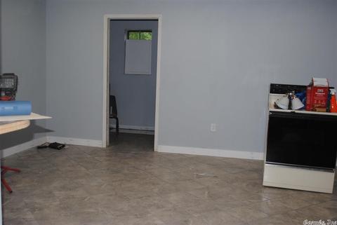 1409 Fox, Searcy, AR 72143 photo 5