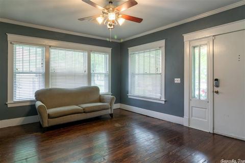 413 Locust St, Conway, AR 72034 photo 10