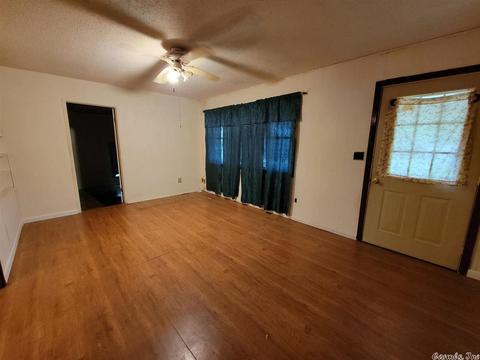 385 Mt Pleasant Rd, De Queen, AR 71832 photo 3