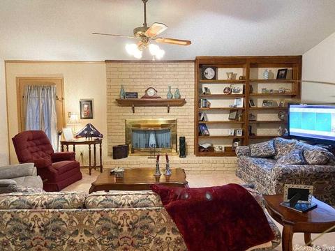 7203 Deer Run W, Pine Bluff, AR 71603 photo 4