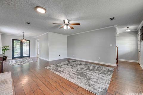 3 Laura Ln, Conway, AR 72034 photo 2