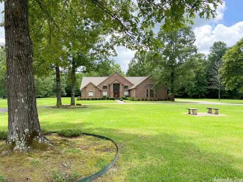 2922 Regalia Dr, Pine Bluff, AR 71603 photo 1