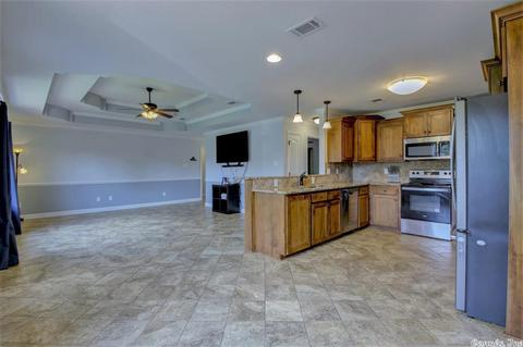 145 Bobwhite Trl, Lonoke, AR 72086 photo 11