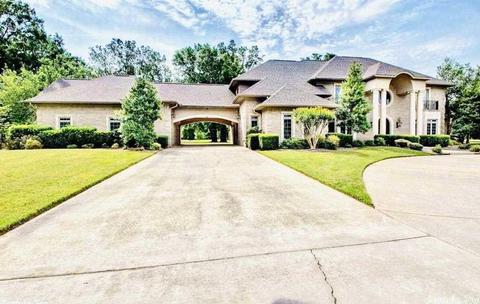 6402 Mayfield Dr, Pine Bluff, AR 71603 photo 1