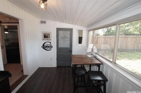 221 W Pine St, Benton, AR 72015 photo 17