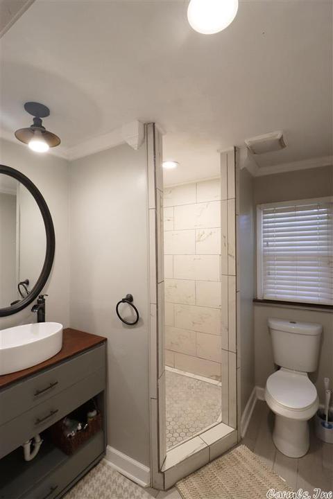 221 W Pine St, Benton, AR 72015 photo 14