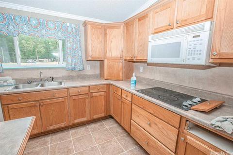 2817 Beechnut Dr, Pine Bluff, AR 71603 photo 6
