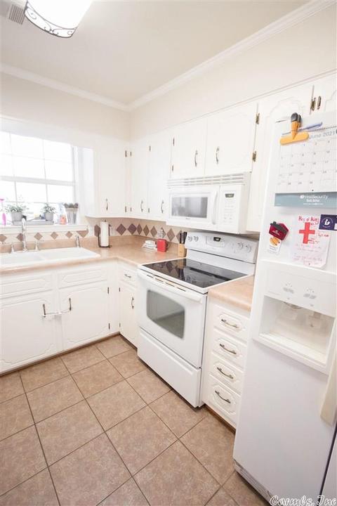 1807 Orangewood Cv, Beebe, AR 72012 photo 9
