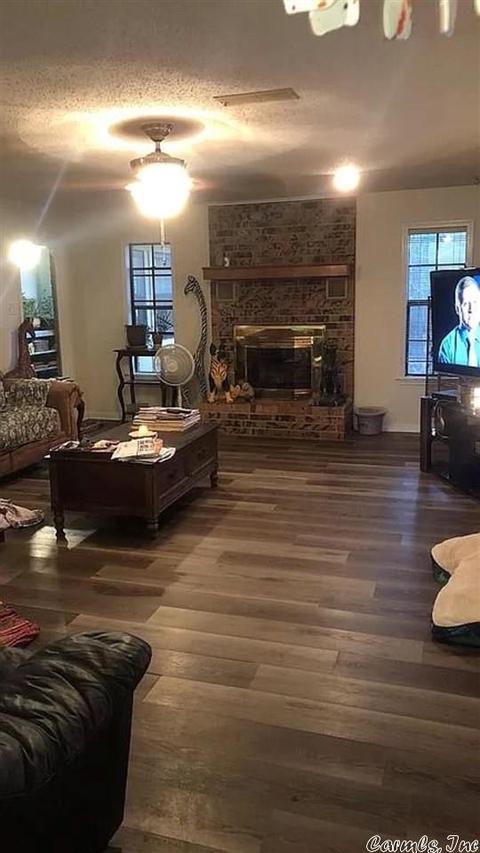 6106 Timber Lake Dr, Pine Bluff, AR 71603 photo 2