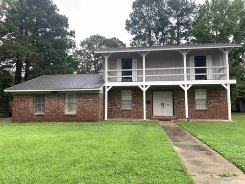 2204 Forest Knl, Pine Bluff, AR 71603 photo 1
