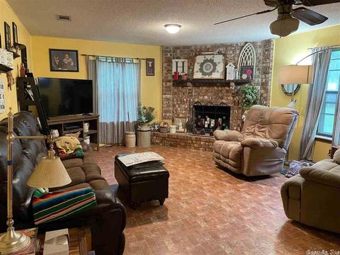 7968 Zuber, Benton, AR 72019 photo 5