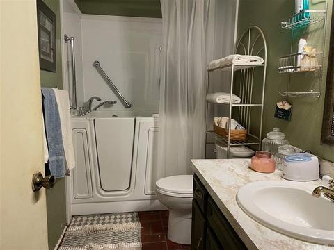 7968 Zuber, Benton, AR 72019 photo 9