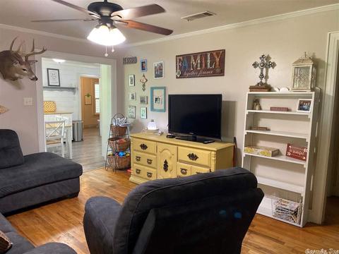 208 Jackson St, Hazen, AR 72064 photo 5