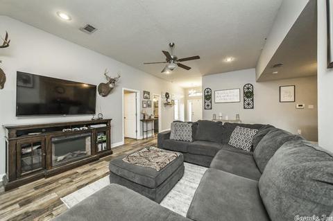 17 Graddy Loop, Vilonia, AR 72173 photo 9