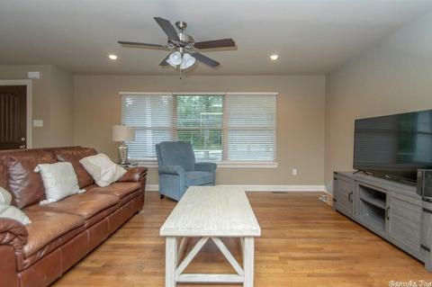 5259 Hilldale Rd, Bryant, AR 72022 photo 8