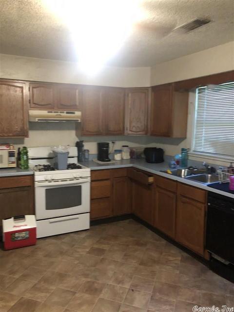 710 E Sullenberger Ave, Malvern, AR 72104 photo 2