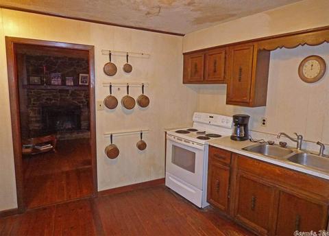 169 E Michael Dr, Hardy, AR 72529 photo 5