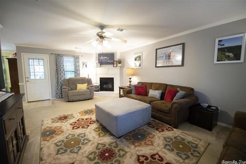 1302 Pleasant Pointe Cir, Bryant, AR 72022 photo 6