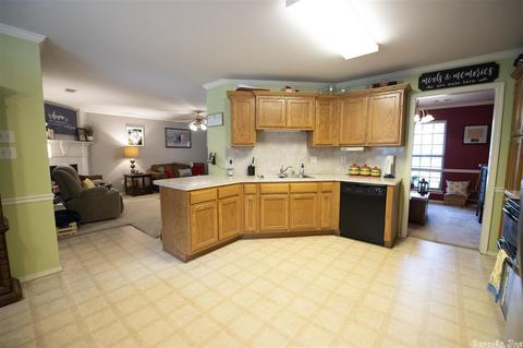 1302 Pleasant Pointe Cir, Bryant, AR 72022 photo 9