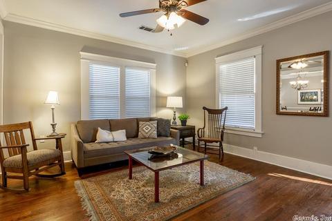 1321 Davis St, Conway, AR 72034 photo 2