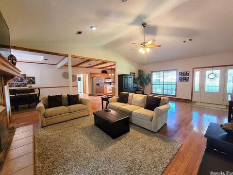 135 Marcone Dr, De Queen, AR 71832 photo 2