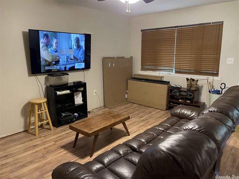 1201 Doyle, Benton, AR 72015 photo 5