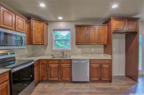 3016 Walnut St, Benton, AR 72019 photo 9