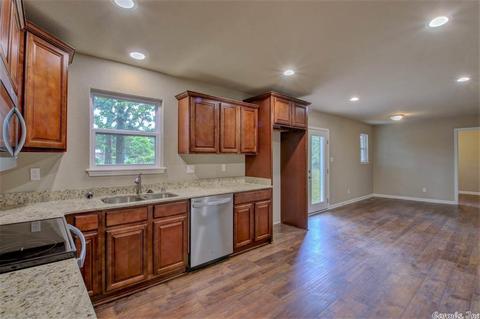3016 Walnut St, Benton, AR 72019 photo 10