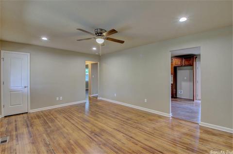 3016 Walnut St, Benton, AR 72019 photo 4