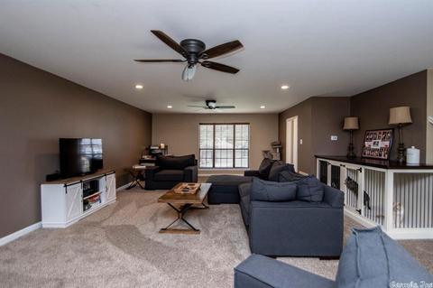 1315 River Oaks Dr, Benton, AR 72019 photo 6