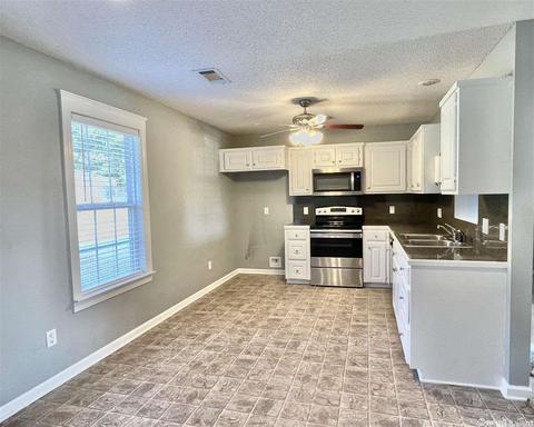 112 Willow Point Dr, Benton, AR 72015 photo 3