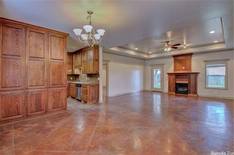 3805 Edgewater Dr, Benton, AR 72019 photo 3