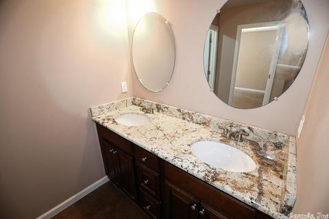 910 Denver, Benton, AR 72019 photo 34