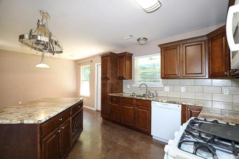 910 Denver, Benton, AR 72019 photo 15