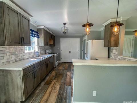 124 N Fairview, Rector, AR 72461 photo 4