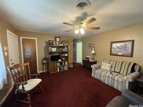 512 Carson Dr, Benton, AR 72015 photo 2