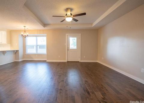 305 Griffis Rd, Bryant, AR 72022 photo 4