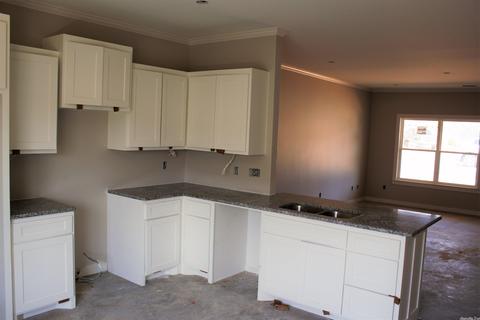 1205 Hideaway Cv, Bryant, AR 72022 photo 1