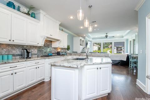7304 Palm Beach Cir, Benton, AR 72019 photo 19