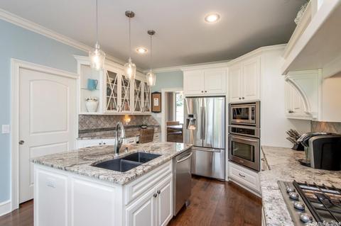7304 Palm Beach Cir, Benton, AR 72019 photo 18