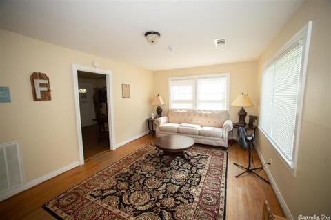 1204 Clardy, Malvern, AR 72104 photo 3