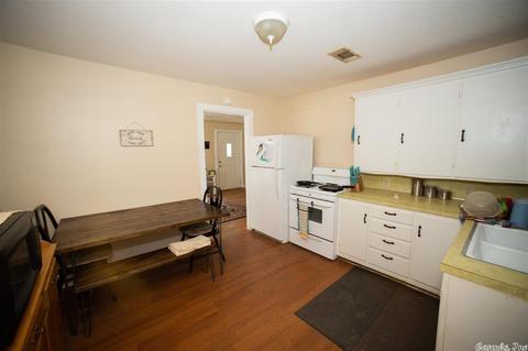 1204 Clardy, Malvern, AR 72104 photo 9