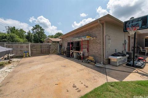 1610 Highpoint, Conway, AR 72034 photo 30