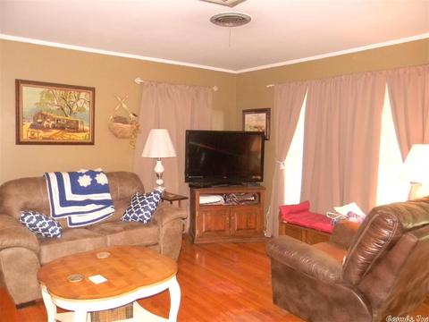1804 Belmoor Dr, Pine Bluff, AR 71601 photo 3