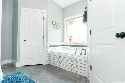 118 E Hls, Bono, AR 72416 photo 9