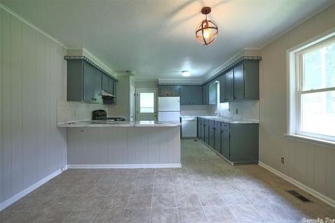 821 S S Smt, Benton, AR 72019 photo 15