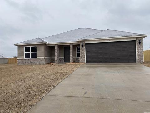 1249 Meadows Dr, Benton, AR 72019 photo 1