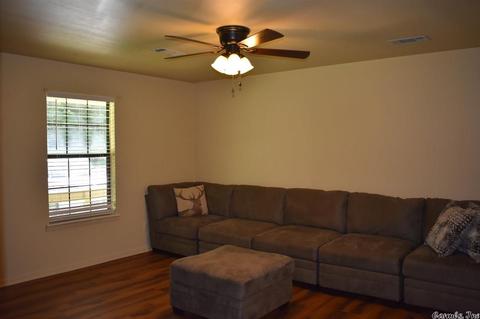 2425 Cary Dr, Benton, AR 72015 photo 7