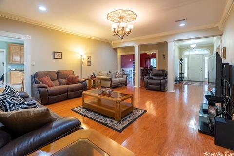 2209 Foxborough Cv, Pine Bluff, AR 71603 photo 3